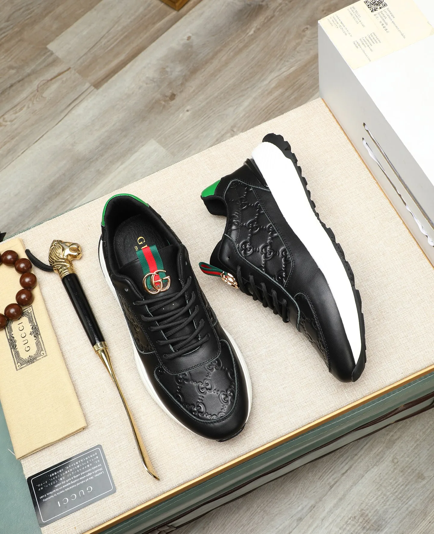 Men's shoes 💰460 GUCCI🔍🔍The latest models are on sale at the same time at the counter. Original calfskin imported from Italy, genuine leather lining, (high-end, extravagant, and classy) with exquisite workmanship. Soles: Original soles specially provided by the original factory. ⚠Exclusive double-layer movable molded soles are super comfortable⚠. Photos of the real thing🎬The real thing is even better🔍🔍"High quality·Follow the order" Code number 38-44